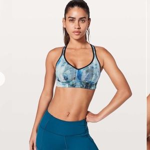 Lululemon Speed Up Bra